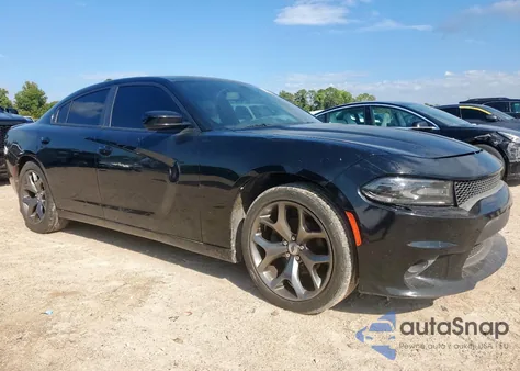 2017 Dodge Charger Sxt z USA, uszkodzony, nr VIN 2C3CDXHG2HH525942